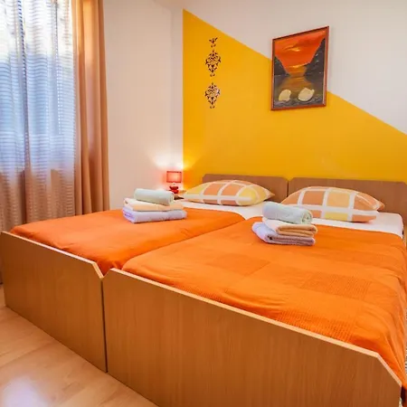 Aleks Apartment