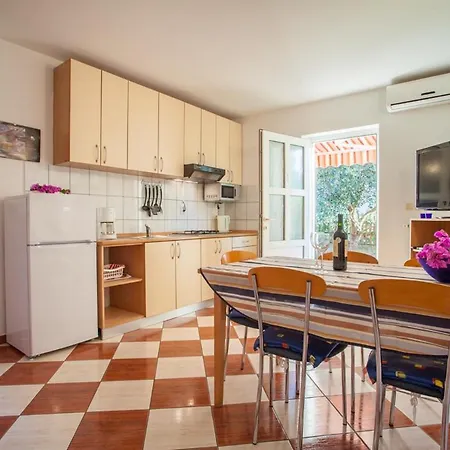 Apartment Aleks *