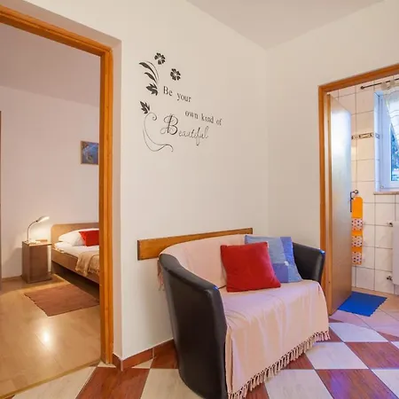 Apartment Aleks Cres